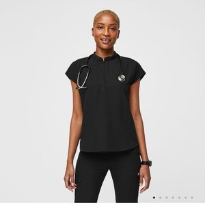FIGS Rafaela Oversized Scrub Top Women’s Small Black